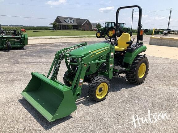 Image of John Deere 2032R equipment image 2