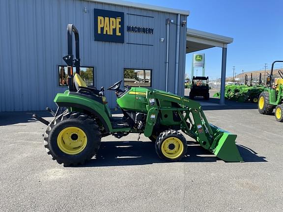 Image of John Deere 2032R equipment image 2