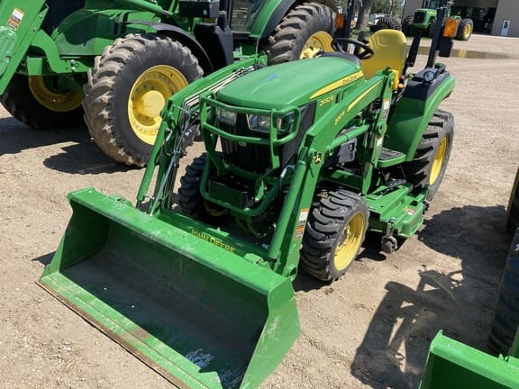 Main image John Deere 2032R