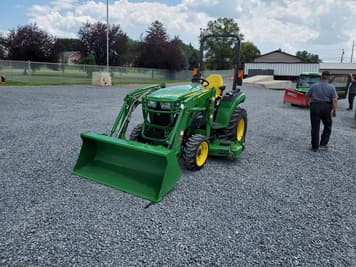 Main image John Deere 2032R