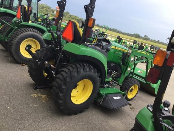 Image of John Deere 2032R equipment image 4