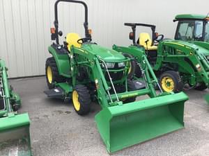 2018 John Deere 2032R Image