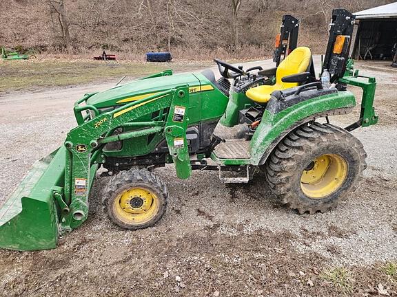 Image of John Deere 2032R Primary image