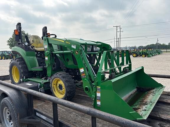 Image of John Deere 2038R equipment image 4