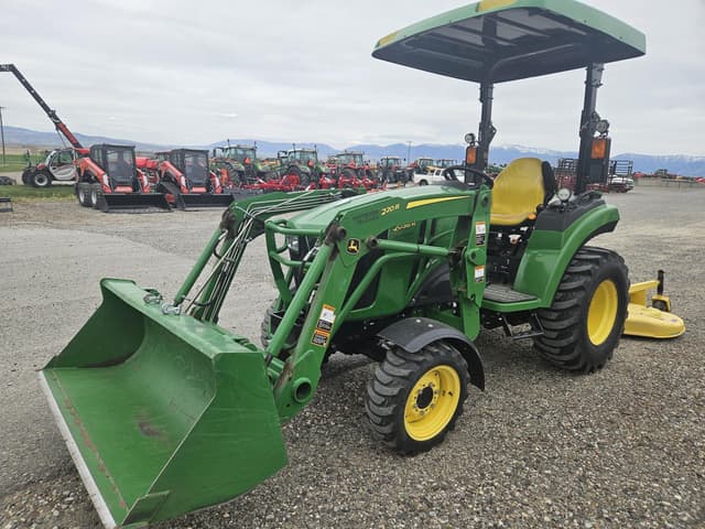 Image of John Deere 2038R equipment image 4