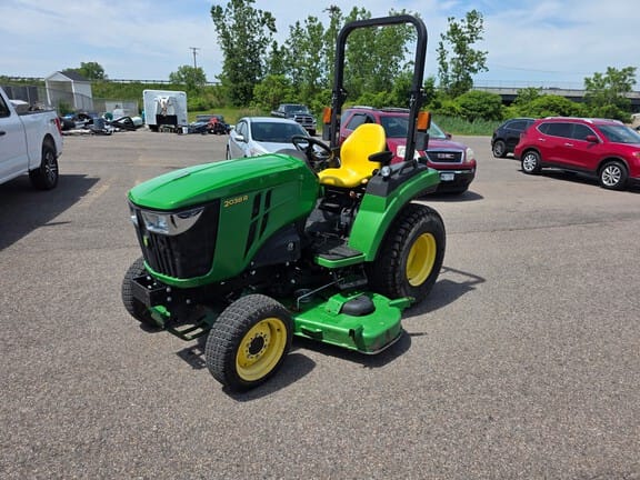 2018 John Deere 2038R Equipment Image0