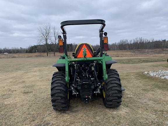 Image of John Deere 2038R equipment image 3