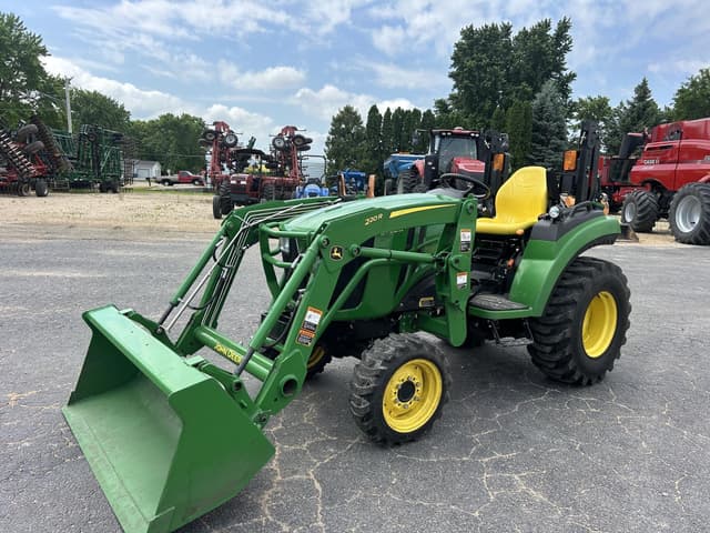 Image of John Deere 2038R equipment image 4