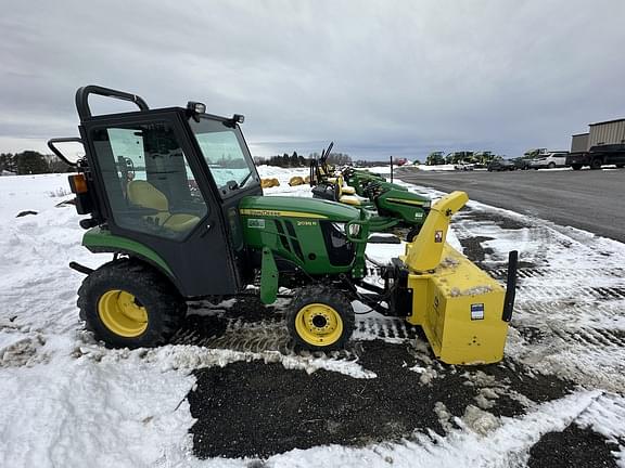 Image of John Deere 2038R equipment image 3