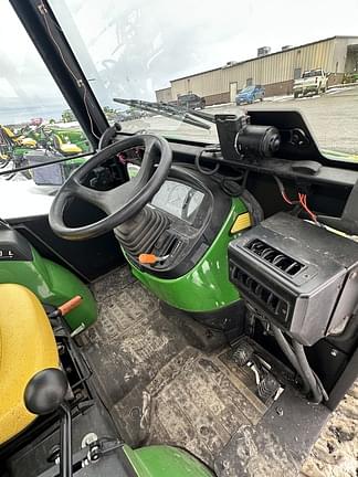 Image of John Deere 2038R equipment image 4