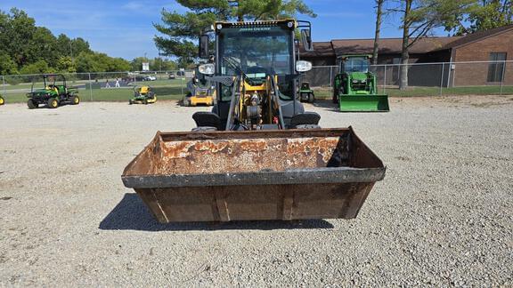Image of John Deere 204L equipment image 2
