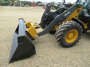 Main image John Deere 204L 10