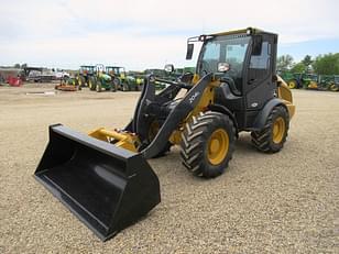 Main image John Deere 204L 11