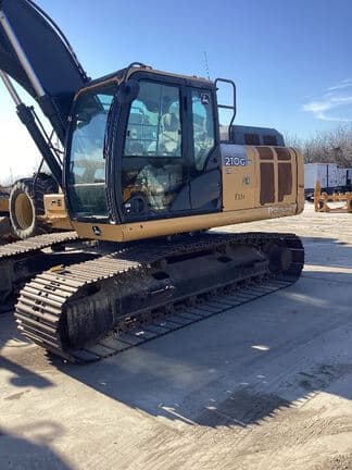 Image of John Deere 210G equipment image 3