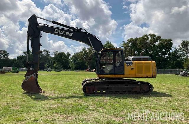 Image of John Deere 210G equipment image 1