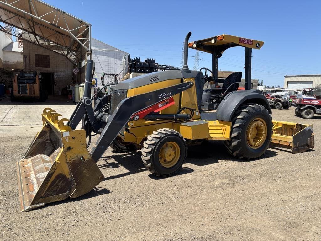 2018 John Deere 210L EP Equipment Image0