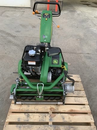 Main image John Deere 220 E-Cut