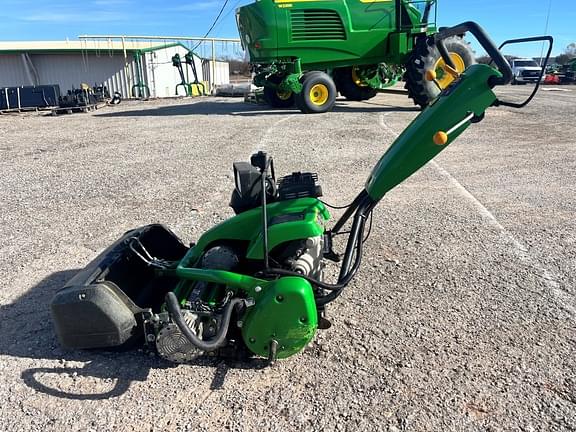 Image of John Deere 220EH equipment image 1