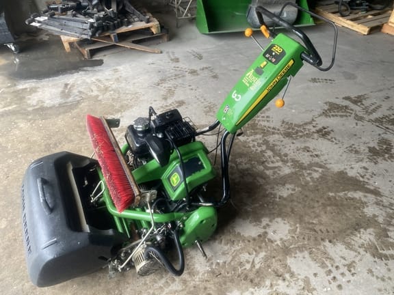 Main image John Deere 220EH
