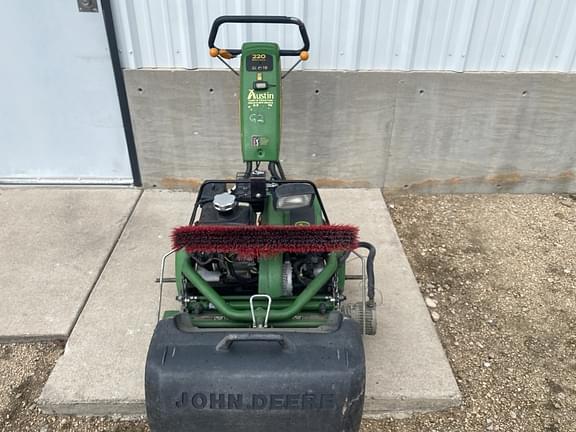 Image of John Deere 220EH equipment image 2