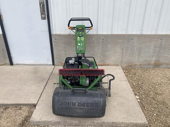 Image of John Deere 220EH equipment image 2