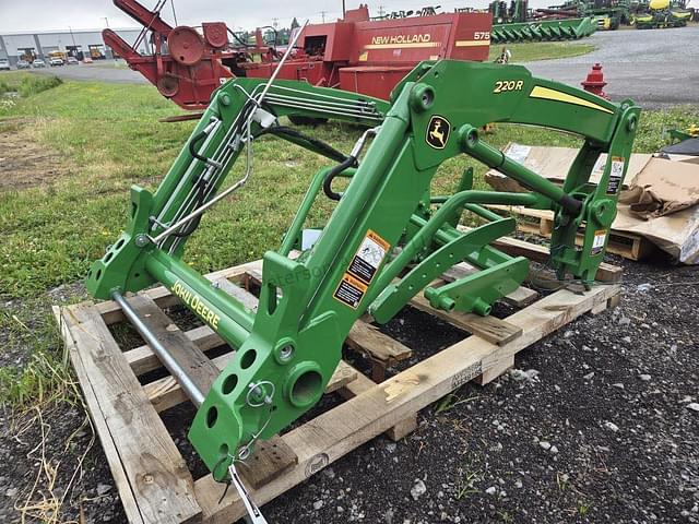 Image of John Deere 220R equipment image 2
