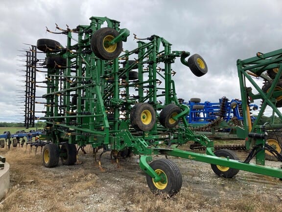 Main image John Deere 2230