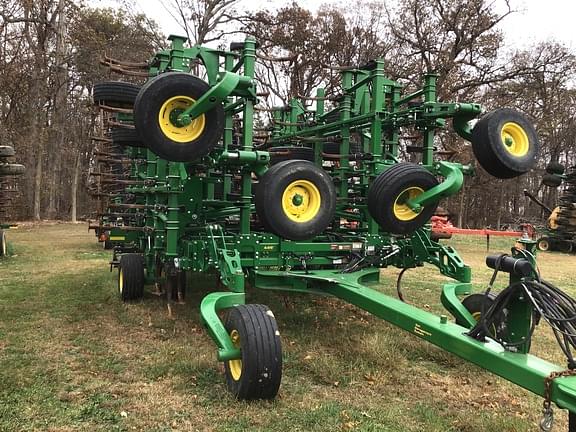 Image of John Deere 2230 equipment image 2