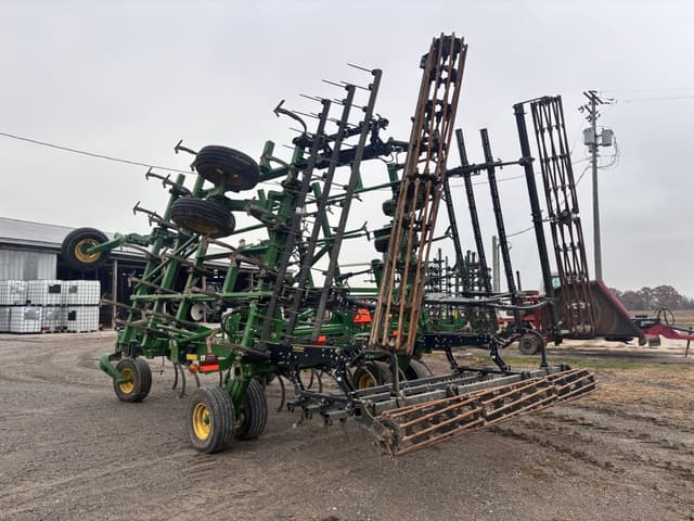 Image of John Deere 2230 equipment image 4