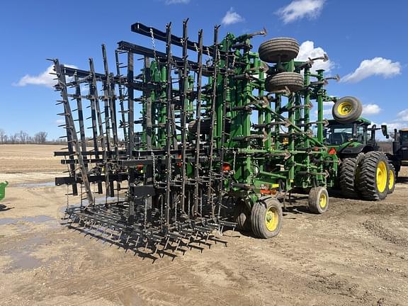 Image of John Deere 2230 equipment image 4