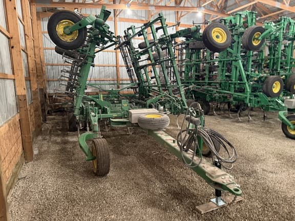 Image of John Deere 2230FH equipment image 1