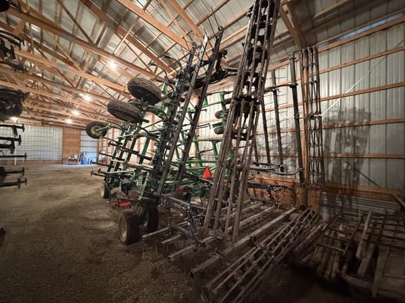 Image of John Deere 2230FH equipment image 2