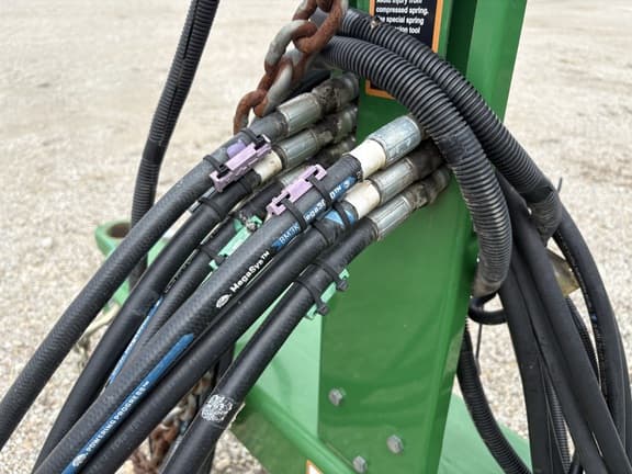 Image of John Deere 2230FH equipment image 3