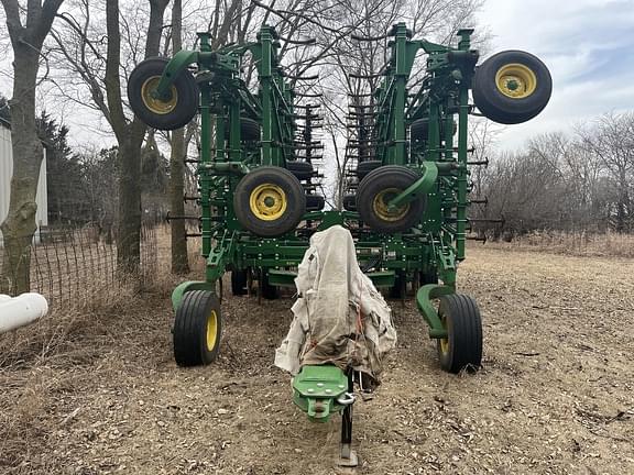 Image of John Deere 2230FH equipment image 4