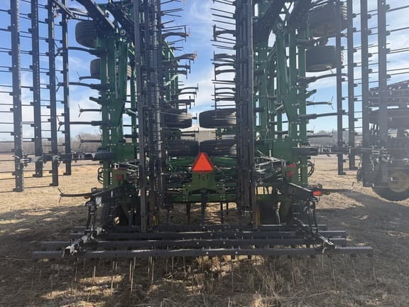 Image of John Deere 2230FH equipment image 1