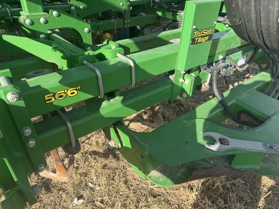 Image of John Deere 2230FH equipment image 2