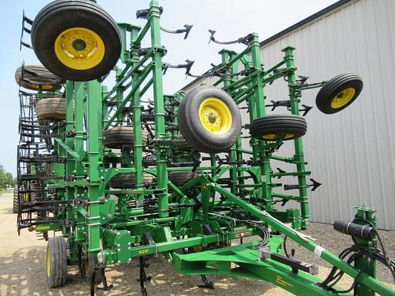 Image of John Deere 2230LL equipment image 4