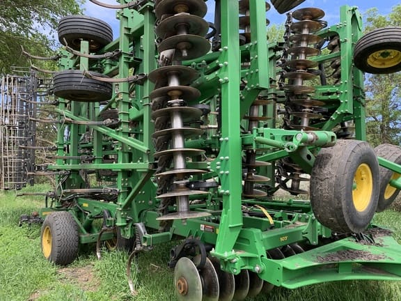 2018 John Deere 2330 Image