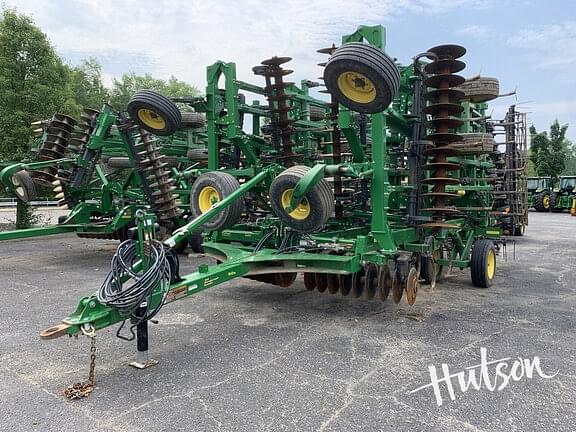 Image of John Deere 2330 equipment image 3