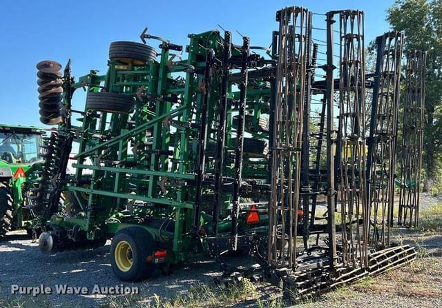 Image of John Deere 2330 equipment image 4