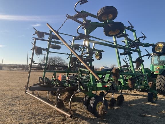 Image of John Deere 2410 equipment image 4