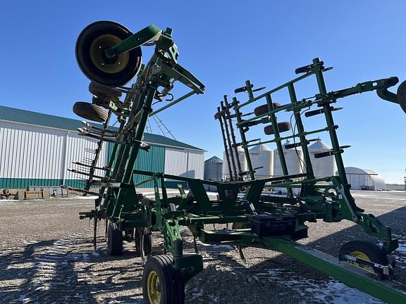 Image of John Deere 2410 equipment image 1