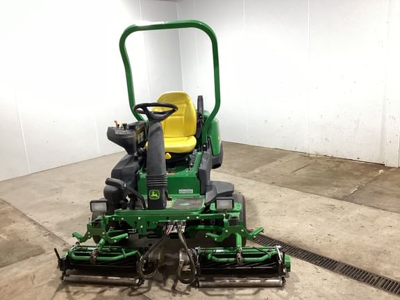 2018 John Deere 2500E Equipment Image0
