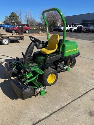 Image of John Deere 2500E equipment image 2