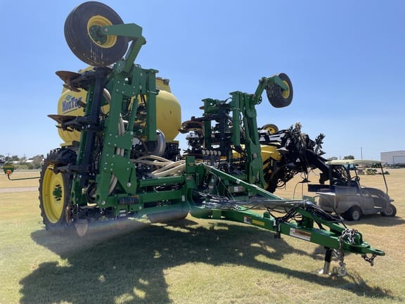 2018 John Deere 2510H Equipment Image0