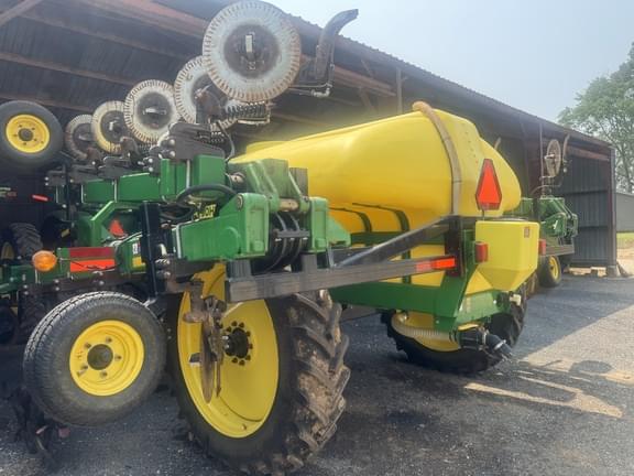 Image of John Deere 2510L equipment image 3