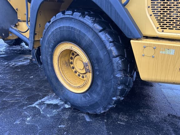 Image of John Deere 260E equipment image 4