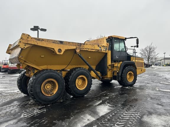 Image of John Deere 260E equipment image 2