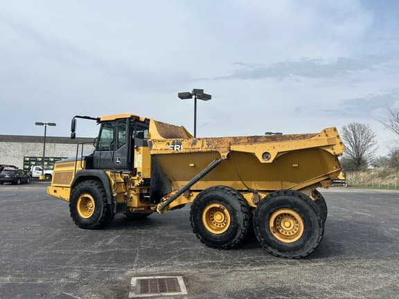 Image of John Deere 260E equipment image 1