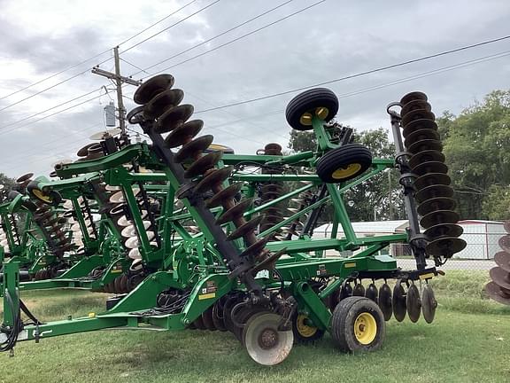 Image of John Deere 2633 equipment image 3